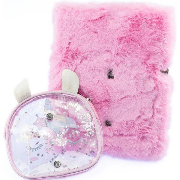 Planner gigant cu coperta pufoasa si poseta detasabila: Girabrilla unicorn