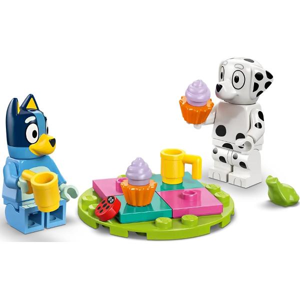 Lego Bluey. Distractie la locul de joaca cu Blue si Chloe