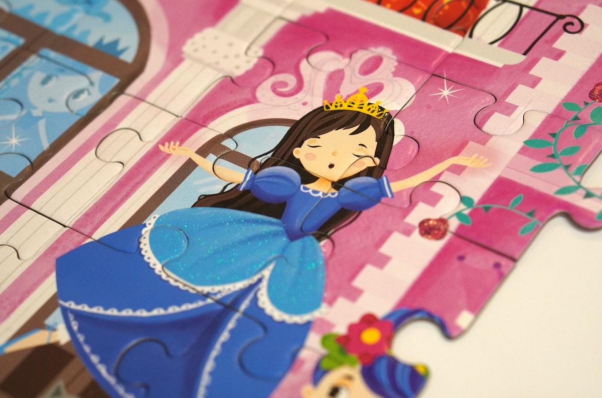Puzzle: Printese fabuloase. 118 piese