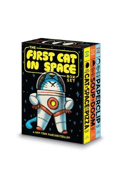 The First Cat in Space 3-Book Box Set: A Graphic Novel Collection: The First Cat in Space Ate Pizza, the First Cat in Space and the Soup of Doom, the - Mac Barnett