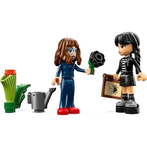 Lego Wednesday: Floare de dalie neagra