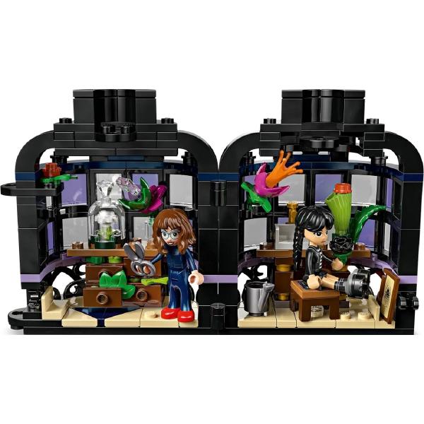 Lego Wednesday: Floare de dalie neagra