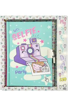 Imaginea produsului 'Jurnal cu led: Selfie party'
