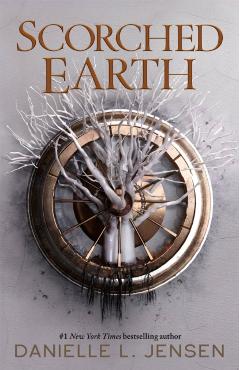 Coperta cărții 'Scorched Earth - Danielle L. Jensen'