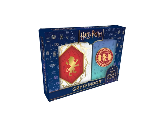 Coperta cărții 'Harry Potter: Gryffindor Tiny Book and Pin Set -'