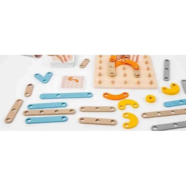 Joc educativ: Creative Board. Geoboard