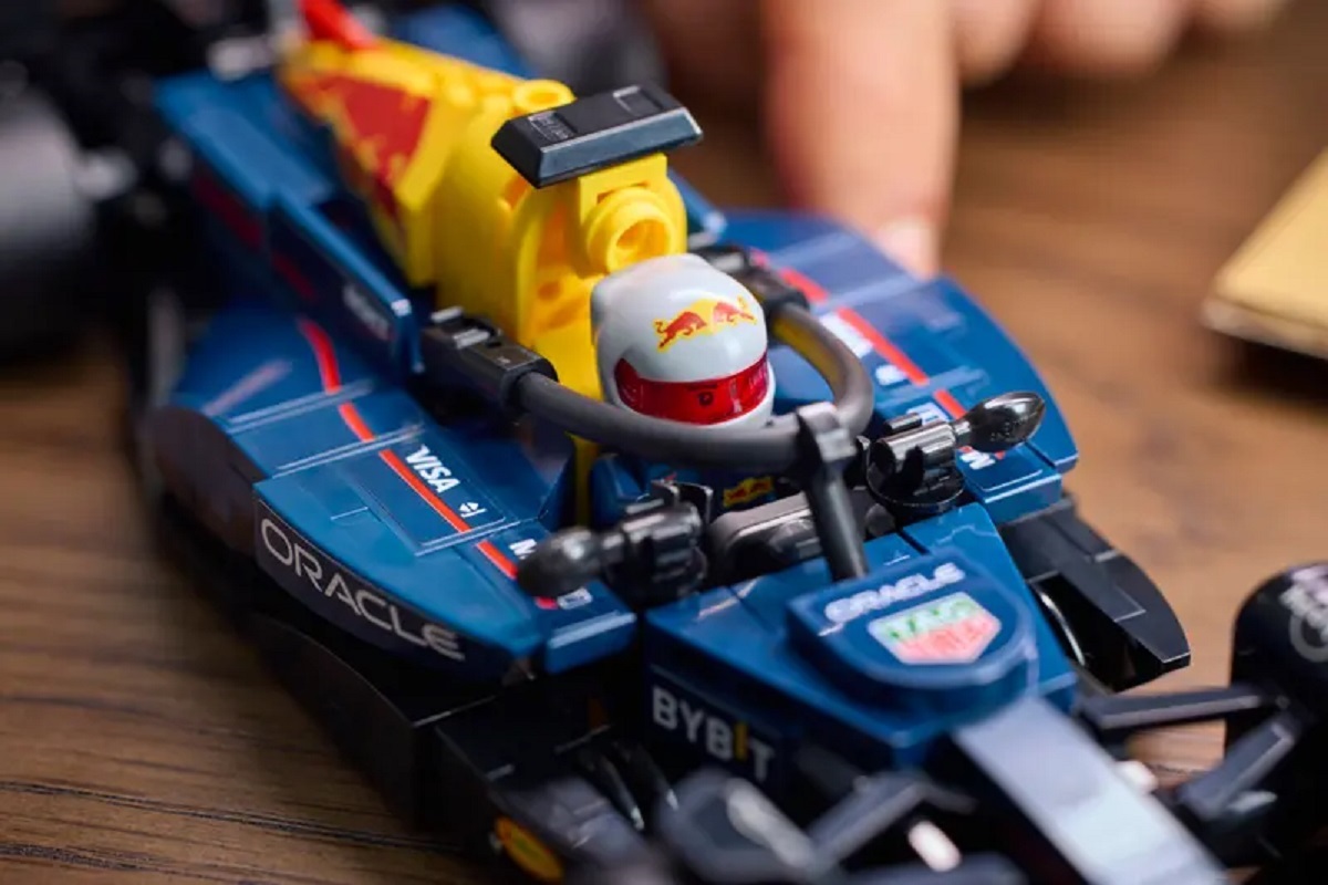 Lego Speed Champions: Masina de curse F1. Oracle Red Bull Racing