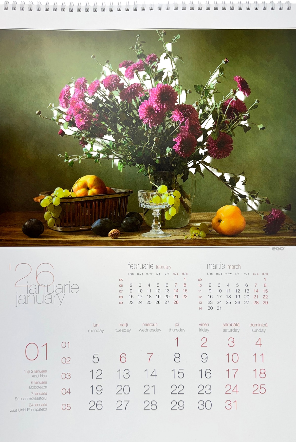 Calendar perete 2026: Naturi statice