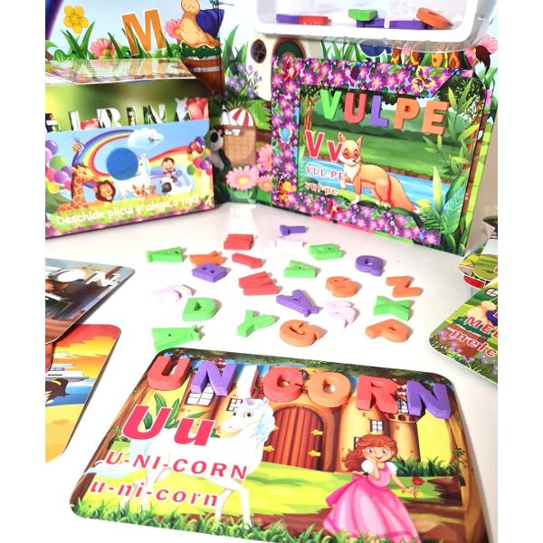 Litere si cuvinte amuzante. Carte-jucarie - Elena-Roxana Peptanus