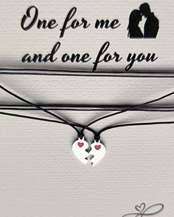 Set colier: One for me and one for you