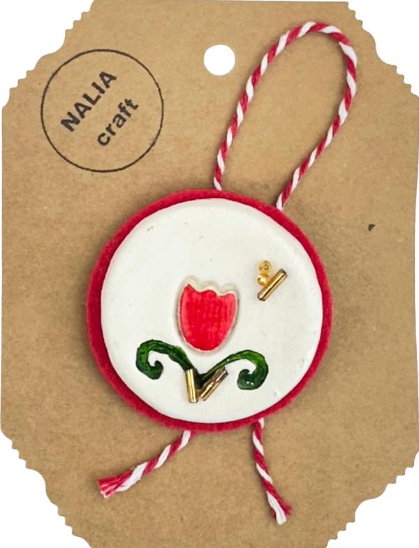 Brosa lut. Martisor: Lalea