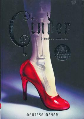 Coperta cărții 'Cinder: Crónicas lunares - Marissa Meyer'