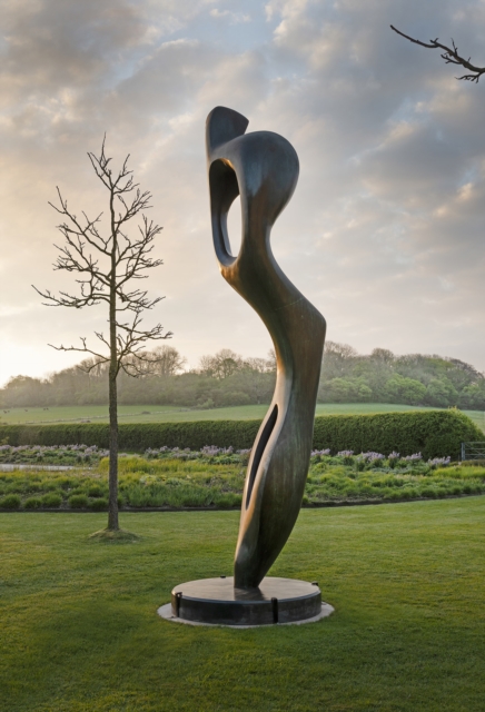 Coperta cărții 'Henry Moore: Monumental Nature - Laura|barassi Bruni'
