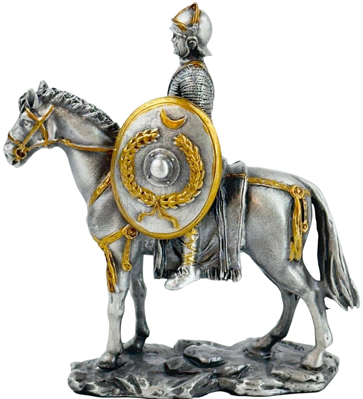 Imaginea produsului 'Soldățel de colecție din plumb: Ecvestru cu scut lauri'