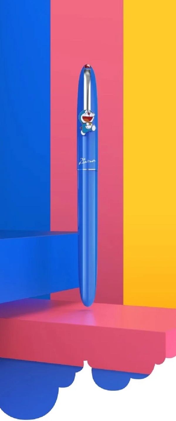 Imaginea produsului 'Set Stilou Doraemon albastru și 3 cartușe'