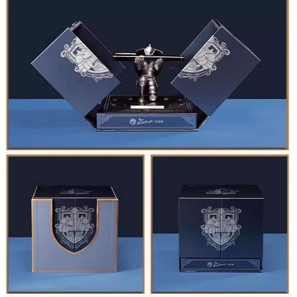 Set Stilou cavaler negru cu suport tip cavaler