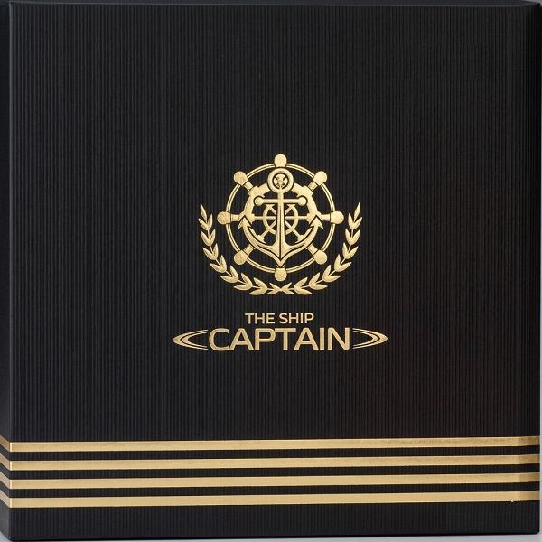 Set Sea Captain: Stilou + calimara + 2 insigne metalice