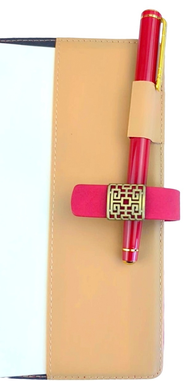 Imaginea produsului 'Set Stilou Brilliant Rosu + Agenda + 8 cartușe'