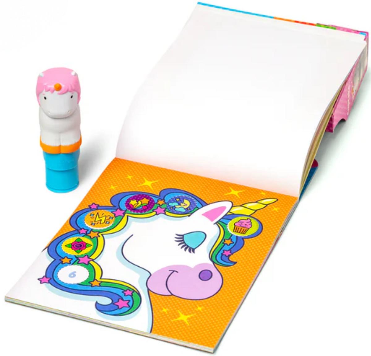 Imaginea produsului 'Set de joacă autocolante și ștampilă: Sticker Wow. Unicorn'