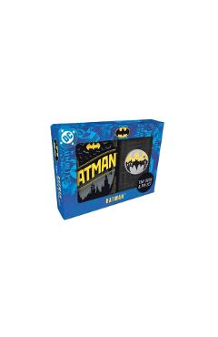 Coperta cărții 'DC Comics: Batman Tiny Book and Pin Set -'