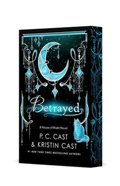 Coperta cărții 'Betrayed: Deluxe Edition - P. C. Cast'