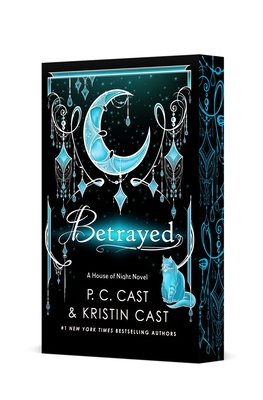 Coperta cărții 'Betrayed: Deluxe Edition - P. C. Cast'