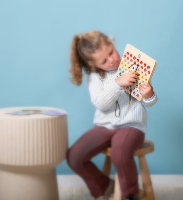 Imaginea produsului 'Joc educativ: Coase după cod'