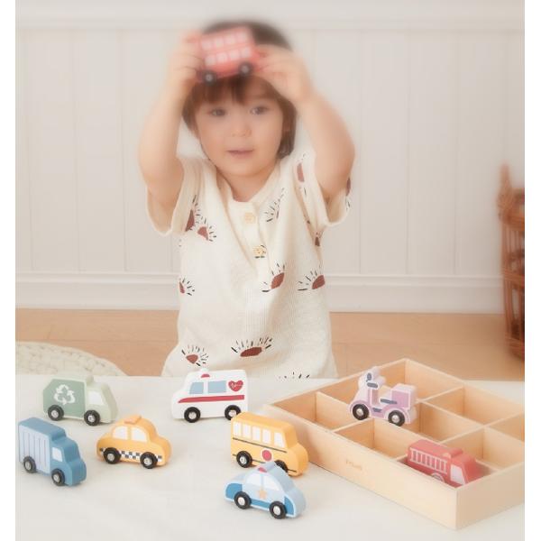 Set vehicule de oras in cutie de depozitare