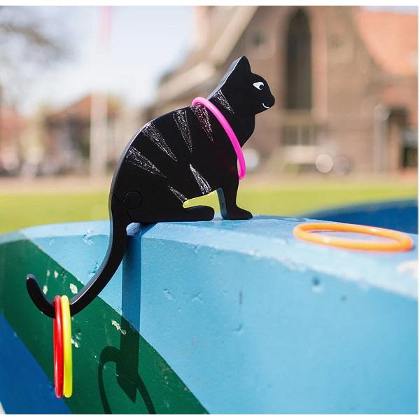 Joc de aruncare la tinta cu inele: Cat Toss