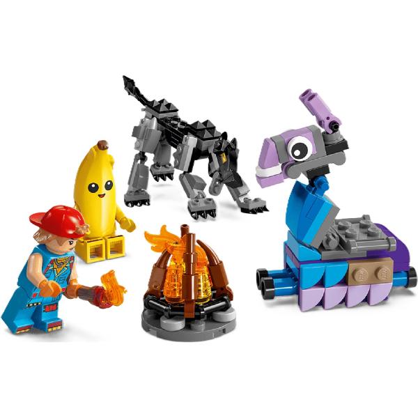 Lego Fortnite. Tabara lui Peely si Sparkplug