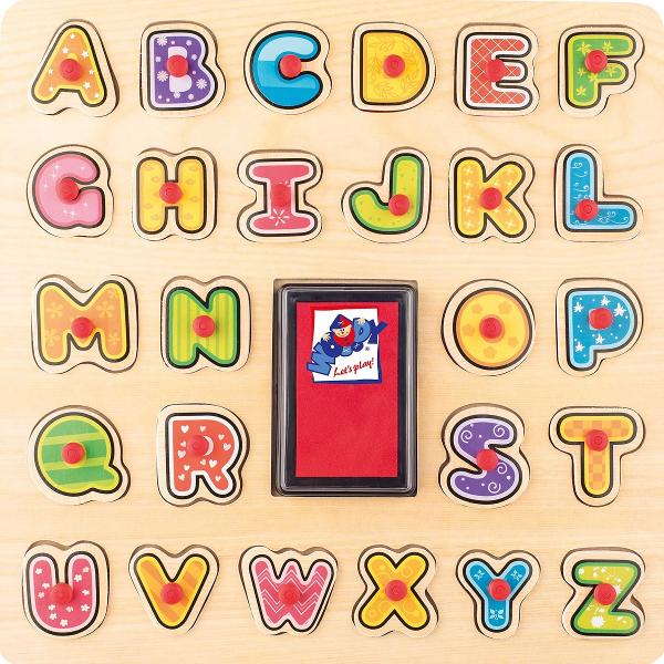 Puzzle din lemn cu butoni: Alfabet cu stampile si tusiera