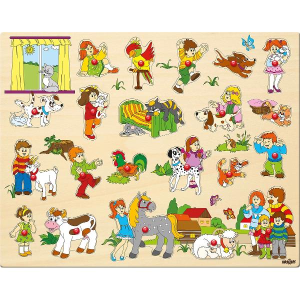 Puzzle din lemn cu butoni: Copii si animale