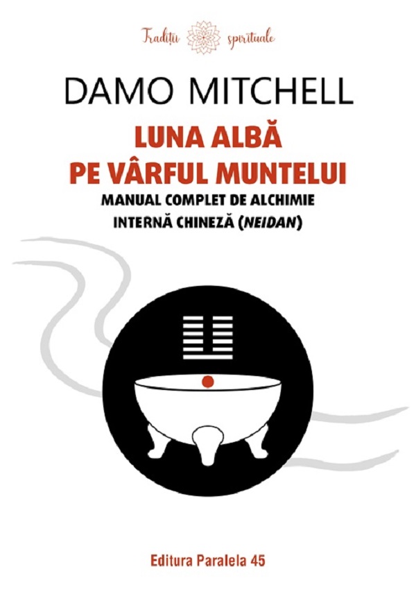 Coperta cărții 'Luna albă pe vârful muntelui - Damo Mitchell'