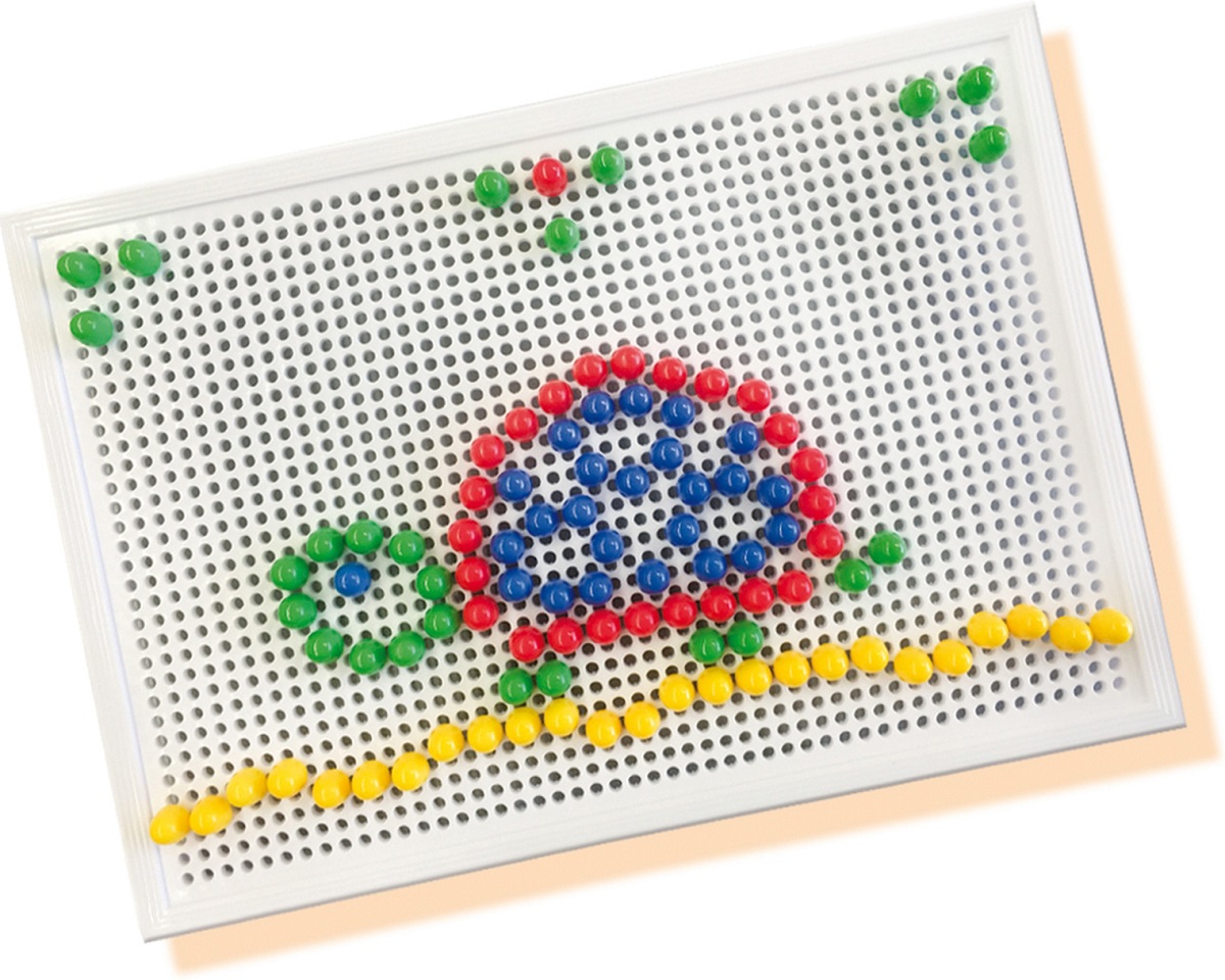 Imaginea produsului 'Set creativ: Tablă mozaic cu peg-uri colorate'