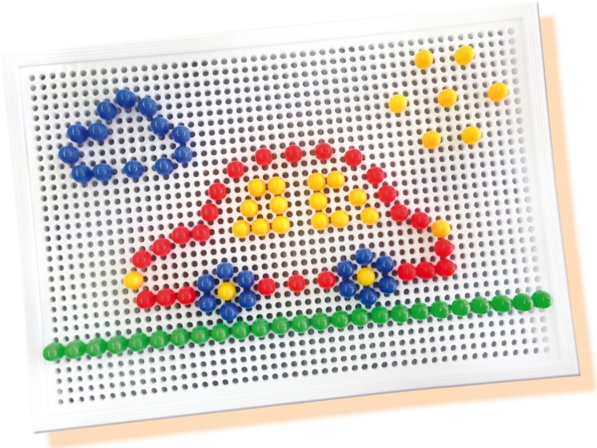Imaginea produsului 'Set creativ: Tablă mozaic cu peg-uri colorate'