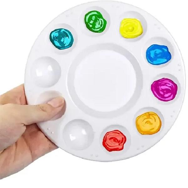 Paleta din plastic pentru pictura. Rotunda