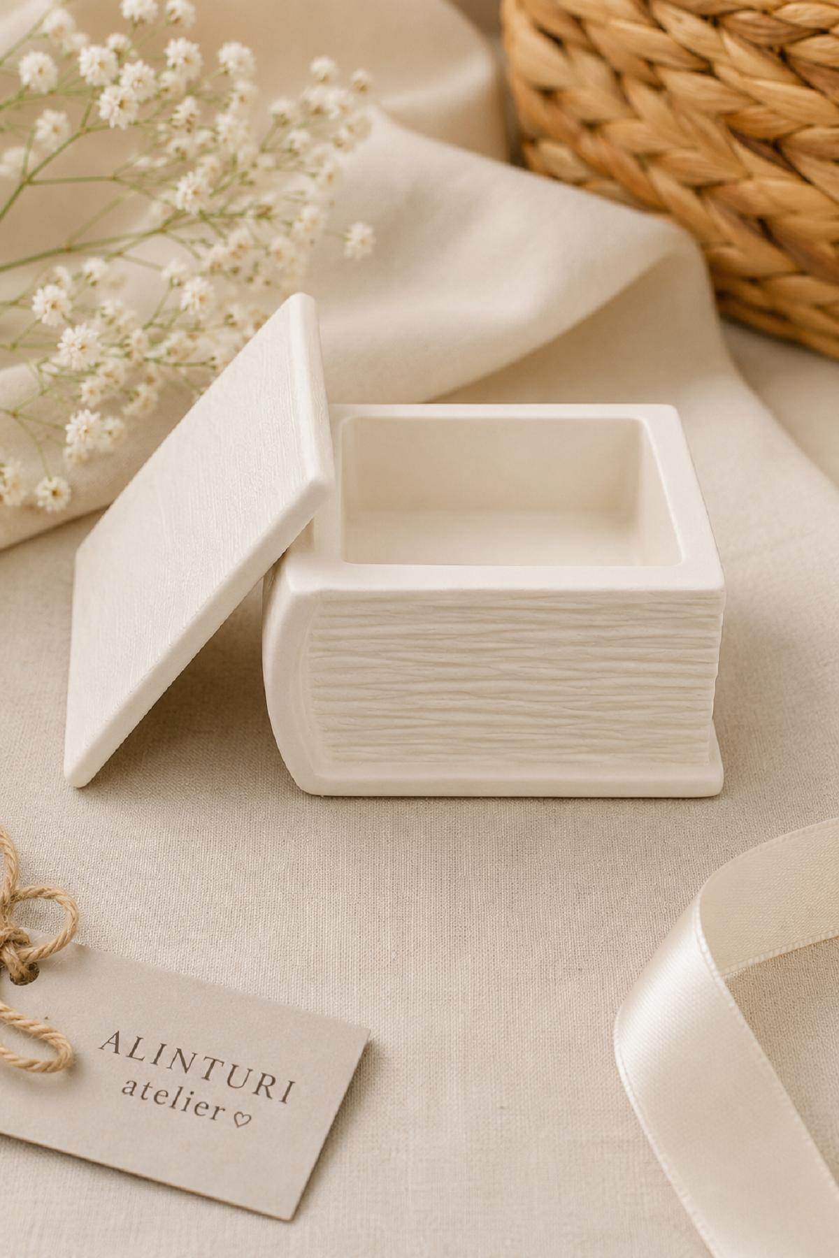 Imaginea produsului 'Kit creativ: Carte. Ceramică pentru pictat'