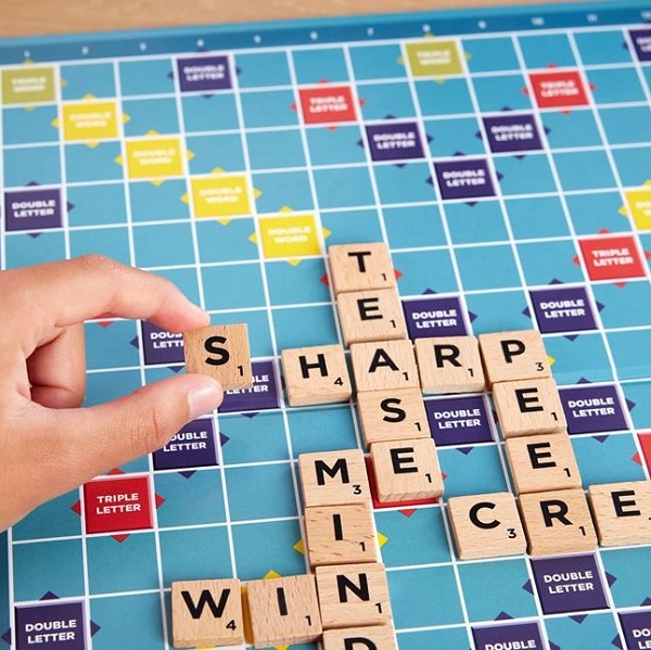 Imaginea produsului 'Joc de societate: Scrabble 2 în 1'