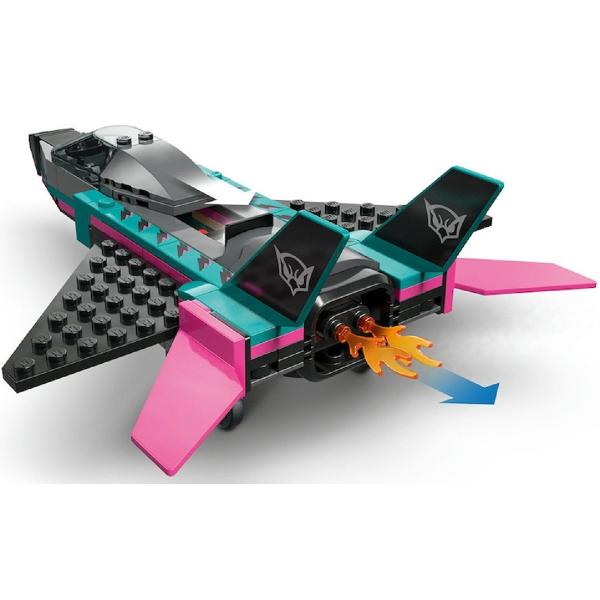 Lego City: Jet vs. car