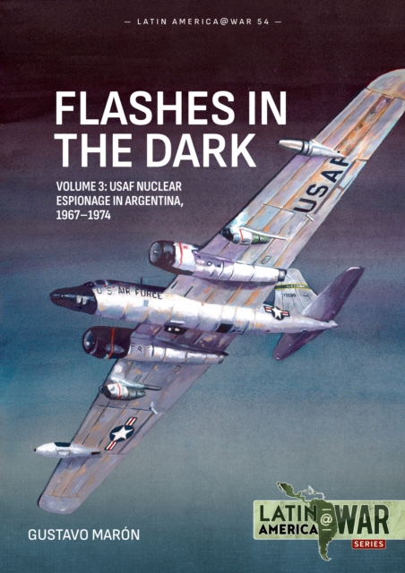 Coperta cărții 'Flashes in the Dark Volume 3 - Gustavo Maron'
