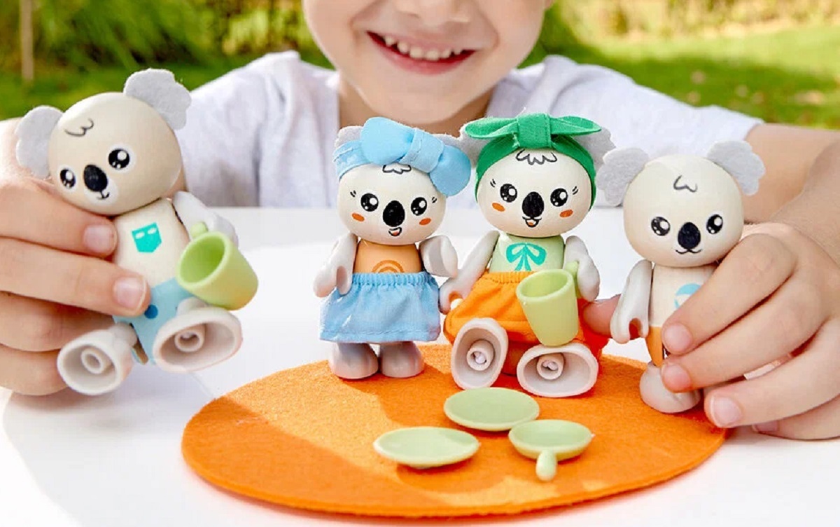 Imaginea produsului 'Jucărie din lemn: Familia koala'