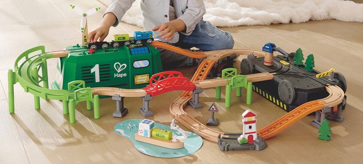 Imaginea produsului 'Joc de construcție. Tren în cutie tip locomotivă. 60 piese'