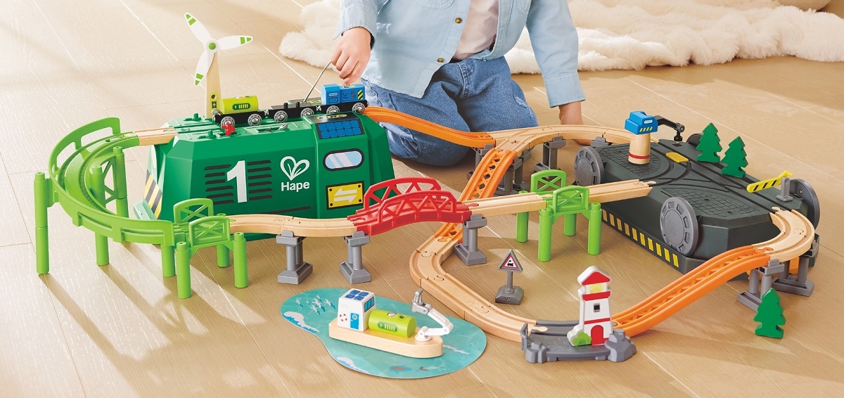 Imaginea produsului 'Joc de construcție. Tren în cutie tip locomotivă. 60 piese'