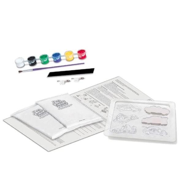 Atelier creativ modeleaza si picteaza: Masini de curse