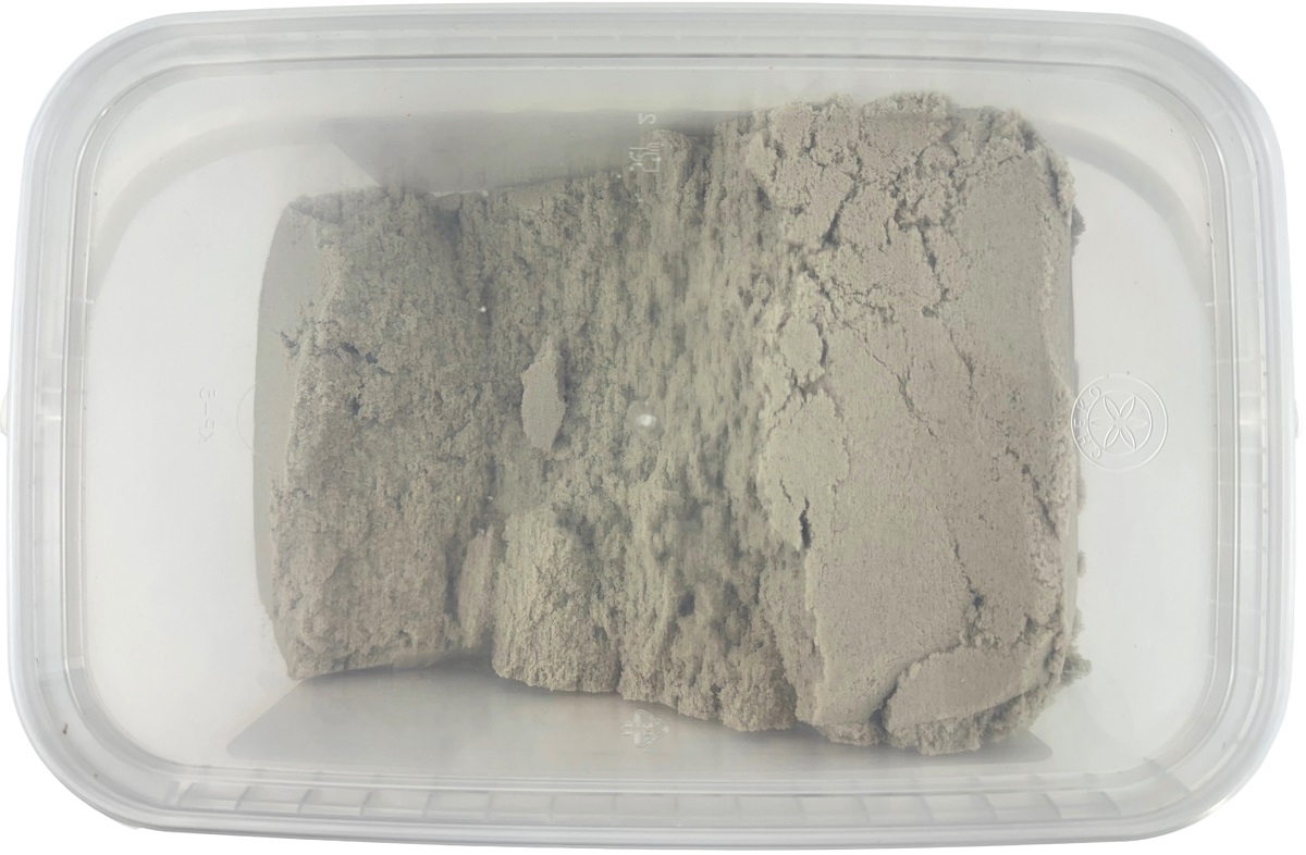 Imaginea produsului 'Nisip senzorial modelabil în cutie, natural, 5 kg'