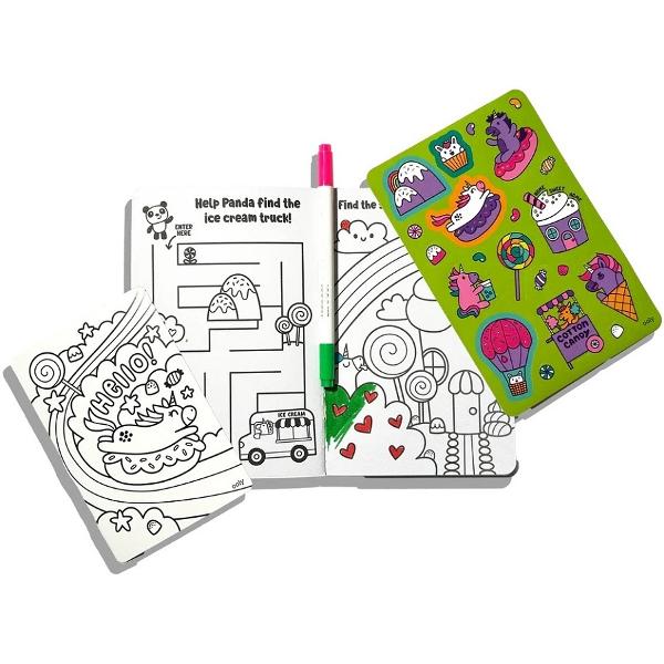 Kit portabil de activitati si colorat: Unicorni