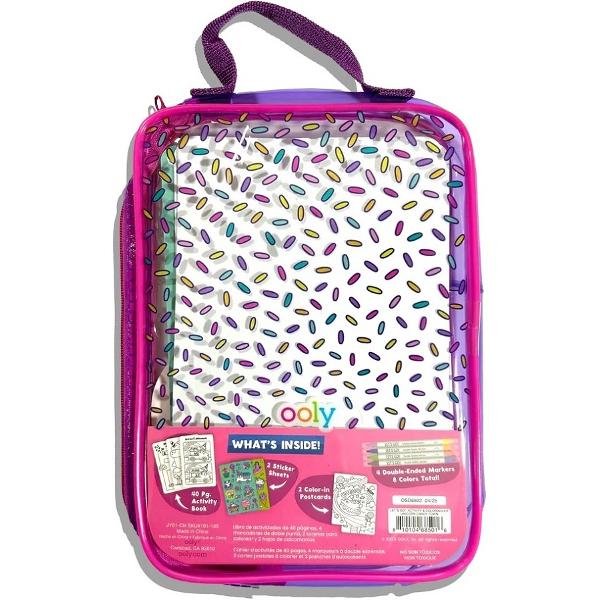 Kit portabil de activitati si colorat: Unicorni