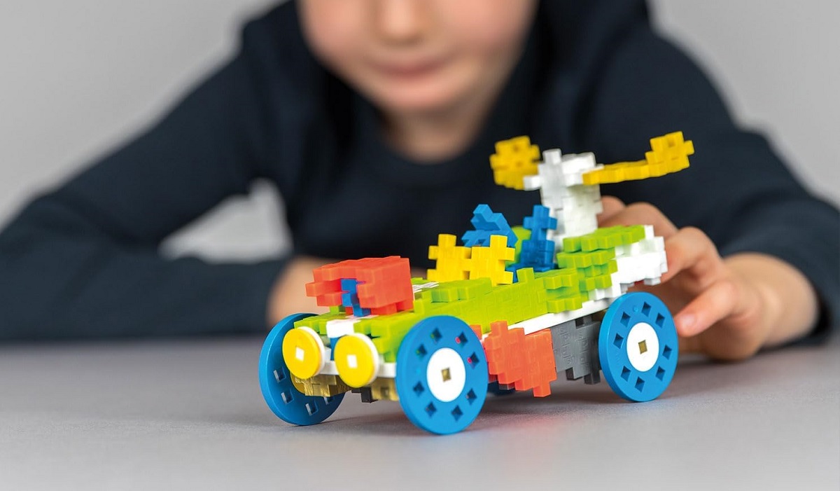 Imaginea produsului 'Set construcție Plus-Plus: Învață să construiești vehicule'