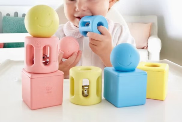 Imaginea produsului 'Zdrăngănitoare trio cu forme geometrice'