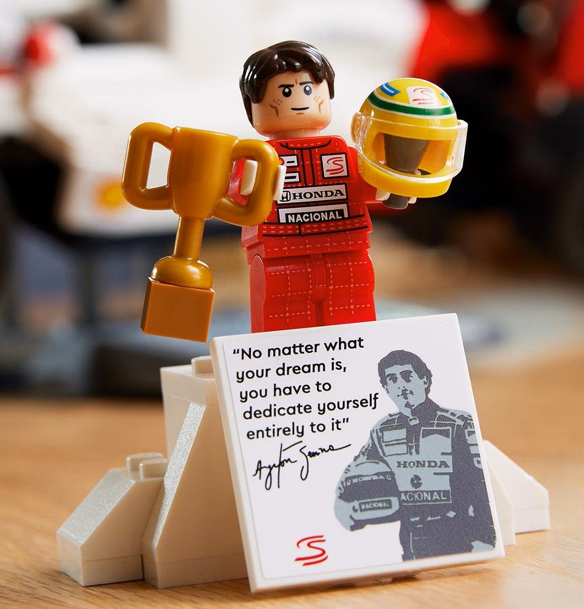 Imaginea produsului 'Lego Icons. McLaren MP4/4 și Ayrton Senna'